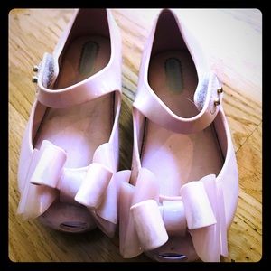 Pink Mini Melissa size 8